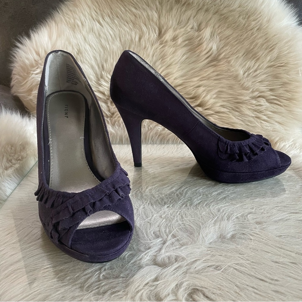 FIONI Dark Purple Ruffle Heels